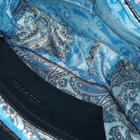 Violetta Beautiful Black Pebbeled Leather Crossbody Satchel Excellent Condion - Picture 5 of 12